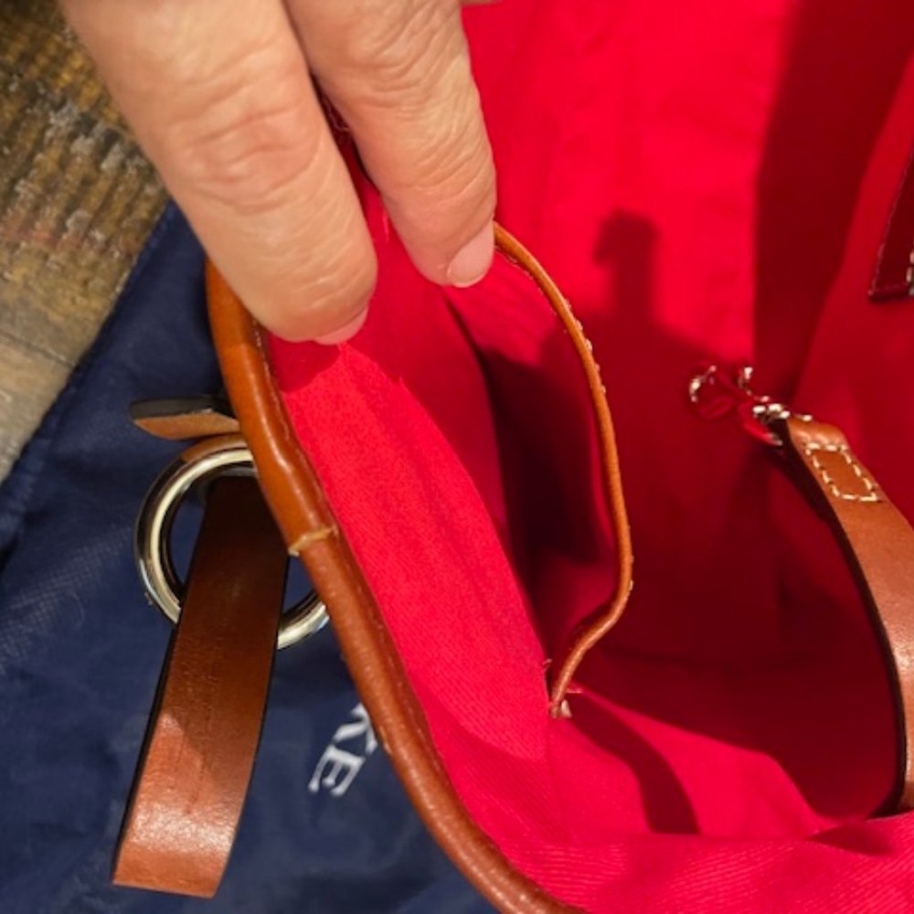 Dooney & Bourke Pebble Grain Black and Tan Small Brianna NWOT - Picture 14 of 16
